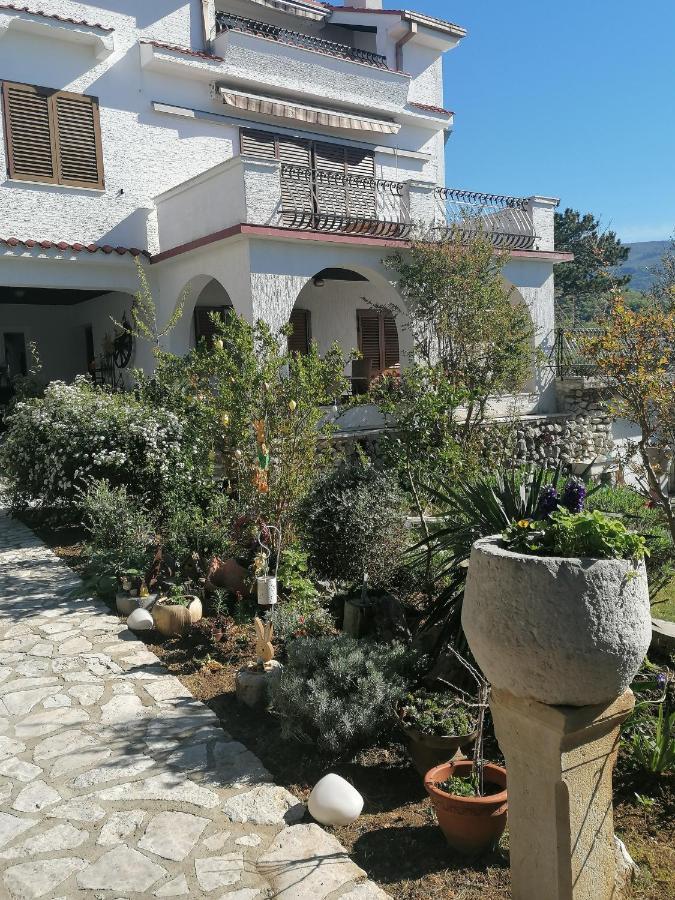 Apartment Rea